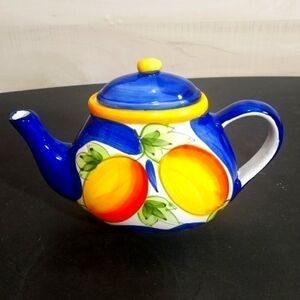 CALIFORNIA Pantry 2002 Navy Yellow Teapot